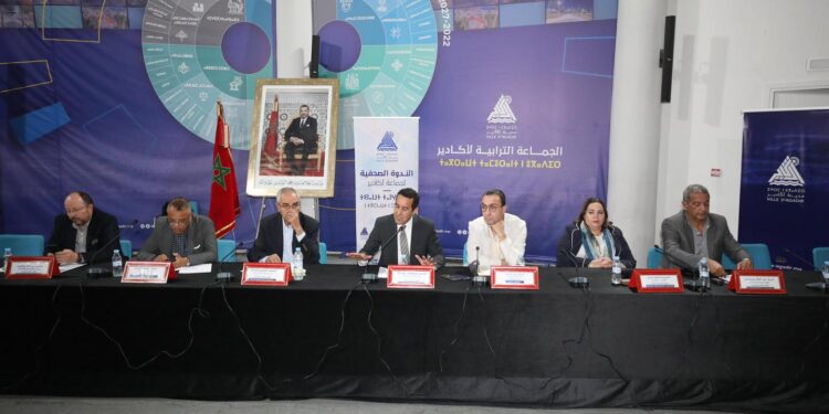 المجلس الجماعي لأكادير يعقد لقاءً إعلاميًا لمناقشة قضايا تنموية هامة