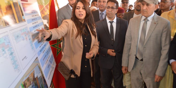 سيدي إفني:عامل الإقليم يشرف على تدشين مشاريع تنموية بجماعتي تيوغزة والاخصاص.