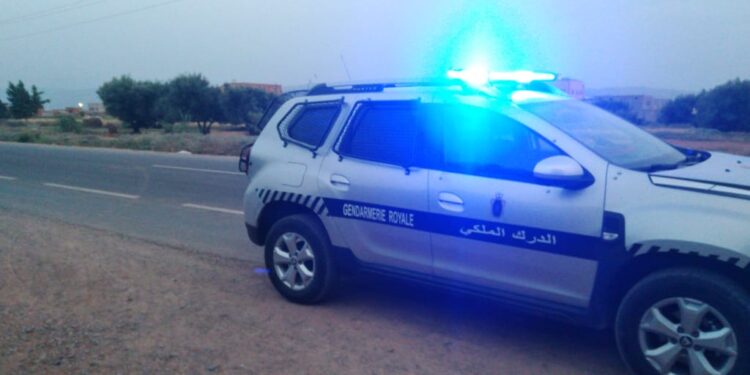 حادث خطير في آيت اعميرة: سائق دراجة نارية يدهس دركيين ويلوذ بالفرار