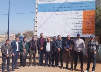 مشروع الإنارة العمومية بالطاقة الشمسية بجماعة واد الصفاء ينهي كابوس “طريق الموت”