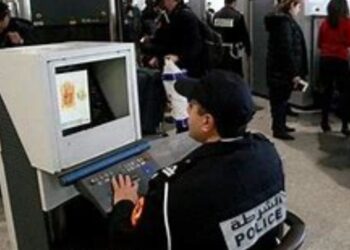 كويتي مبحوث عنه في قضايا مالية يسقط في قبضة الأمن بمطار محمد الخامس.