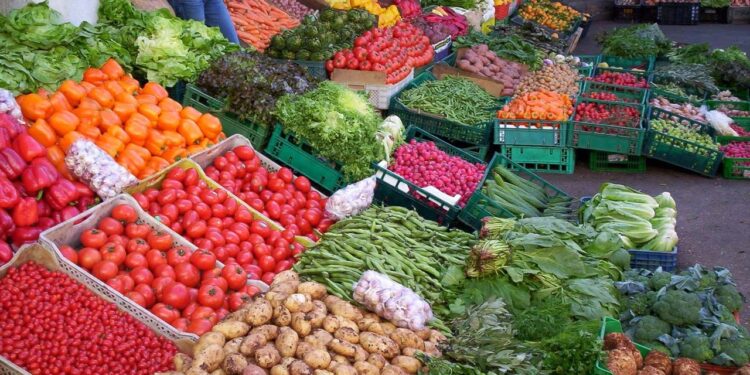 تقرير اقتصادي: زيادات كبيرة في أسعار الأغذية قبيل رمضان 2025