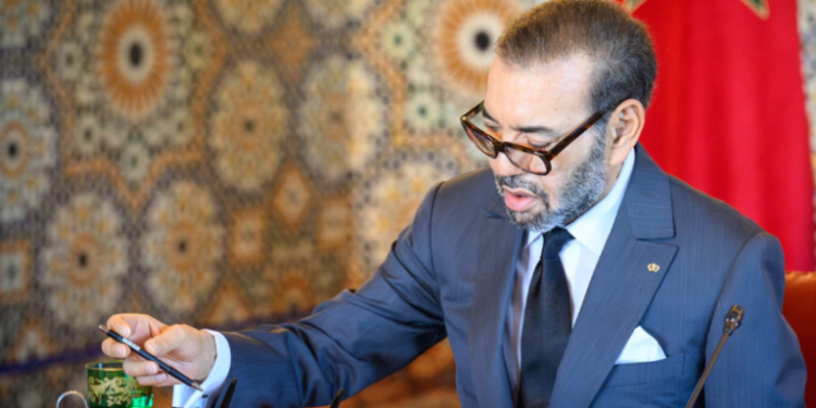 مجلة فرنسية: جلالة الملك محمد السادس يقود استراتيجية إفريقية جديدة