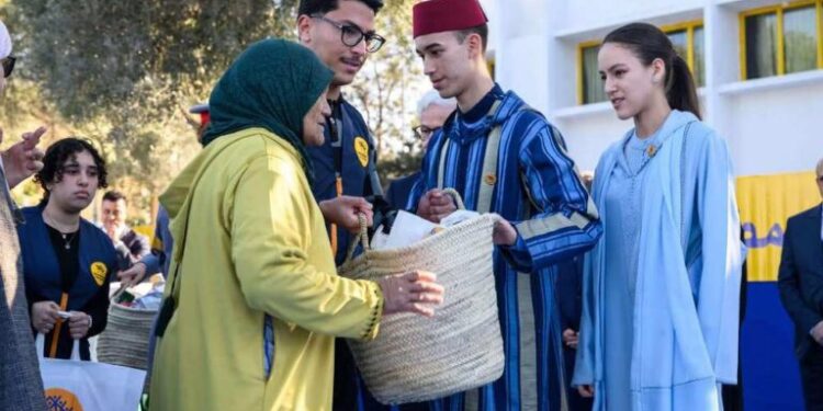 بتعليمات ملكية سامية.. الأمير مولاي الحسن و الأميرة للا خديجة يعطيان بالرباط انطلاقة عملية “رمضان 1446”