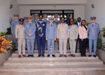 القوات المسلحة الملكية تستعرض تجربتها في مجال الصحة العسكرية أمام وفد غاني.