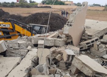 في سابقة من نوعها… هدم بنايات غير مرخصة لرئيس جماعة وبرلماني سابق باشتوكة آيت باها