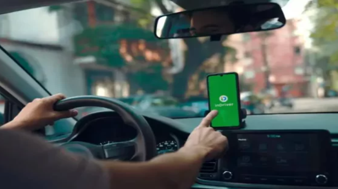 إعلان “إندرايف” يثير غضب سائقي سيارات الأجرة في المغرب