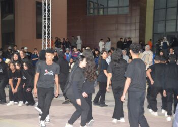 رمضانيات القليعة تستقبل “زحام وسكات”: عرض مسرحي يلامس القلوب