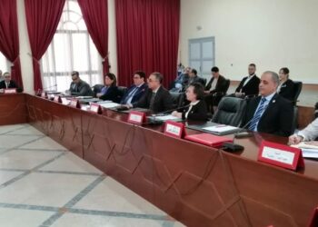 شتوكة آيت باها: دعوات لإعادة النظر في شروط الترشح للانتخابات وسط انتقادات لأداء المنتخبين