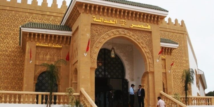 أمر قضائي بإحضار ابنة وزير أول أسبق بالقوة في قضية اختلاس دعم فلاحي