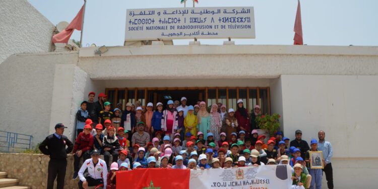 سيدي إفني: مجموعة مدارس العلويين تنظم رحلة ترفيهية لفائدة أطفال العالم القروي