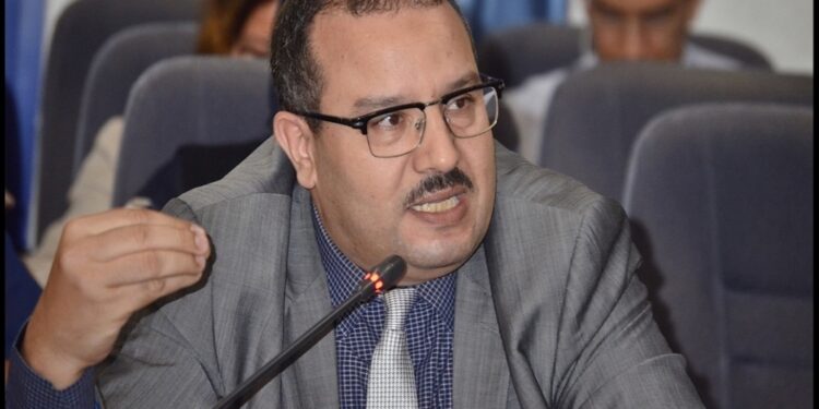 غياب 225 نائبًا يُفجّر الجدل.. تدوينة لبرلماني سابق تثير التساؤلات حول جدوى التمثيل البرلماني