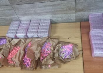 بالتنسيق مع DST.. شرطة البيضاء تحجز أكثر من 100 ألف قرص مهلوس وتوقف 4 متورطين