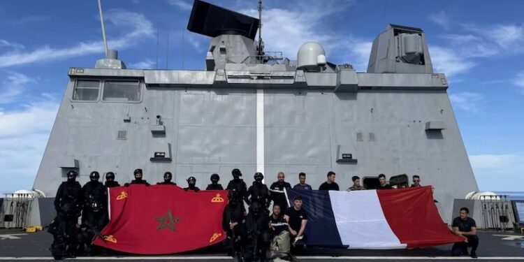 فرقاطة “محمد السادس”ترفع راية التعاون البحري: اندماج مغربي فرنسي في قلب “كليمنصو 25”