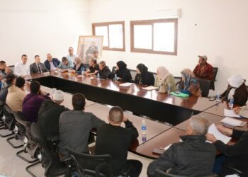 جماعة أيت ملول تنخرط في حوار تشاركي لتسريع تراخيص البناء بمناطق إعادة الهيكلة