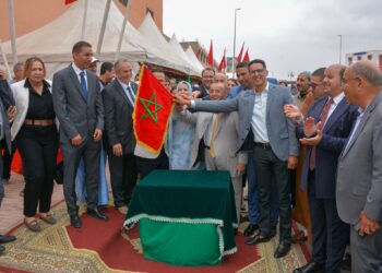 عامل إقليم إنزكان أيت ملول يشرف على إعطاء الانطلاقة الرسمية لتهيئة شارع محمد السادس بأيت ملول