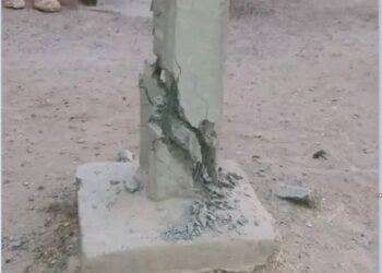 عمود كهربائي آيل للسقوط بدوار درايد بجماعة سيدي بيبي يُهدد سلامة المواطنين