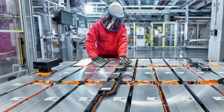 البطاريات الكهربائية بالمغرب…تفاصيل أول مصنع عملاق في أفريقيا