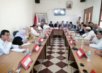 عامل إقليم اشتوكة آيت باها يواصل زياراته الميدانية ويحل بجماعة تنالت في عمق جبال الإقليم