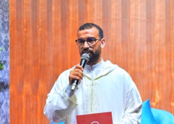 عمر بيمورن.. إعلامي شاب يُثبت حضوره في تنشيط الساحة الثقافية والفنية