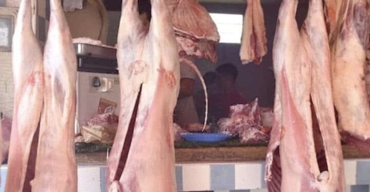 أسعار اللحوم الحمراء تتراجع بعد العيد.. لكن شكاوى المستهلكين مستمرة