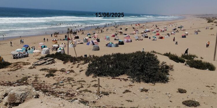 شاطئ سيدي وساي: جمال طبيعي يعاني تحت وطأة الإهمال وتحديات التنمية “فيديو”