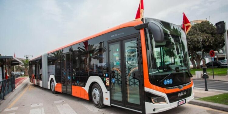 المغرب يطلق برنامجًا ضخمًا للنقل الحضري بالحافلات بقيمة 11 مليار درهم يشمل أكادير و83 مدينة أخرى بحلول 2029