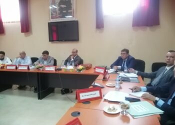 عامل اشتوكة آيت باها يزور جماعة آيت باها لبحث المشاريع التنموية