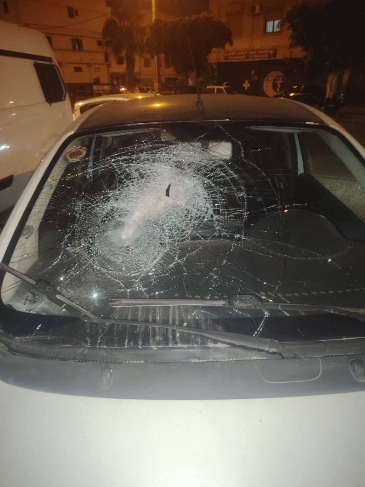 السلطات تفتح تحقيقًا في حادث تعرض سيارات لأضرار قرب واد سوس