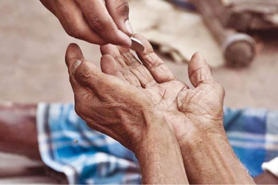 ارتفاع معدلات التسول بالمغرب يثير القلق ويدعو إلى تبني حلول عملية