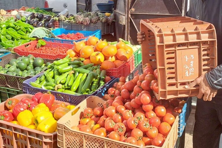 ارتفاع ملحوظ في أسعار الخضر والفواكه في مختلف المدن