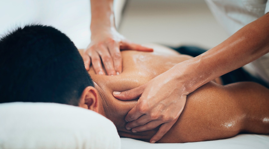 عمليتان أمنيتان تسقطان وكرين للدعارة وتوقيف 14 فتاة ومسيرة