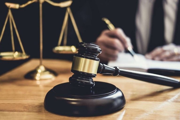 العدالة تكشف تجاوزات خطيرة في تدبير أراضي سلالية بآيت عميرة وسيدي بيبي