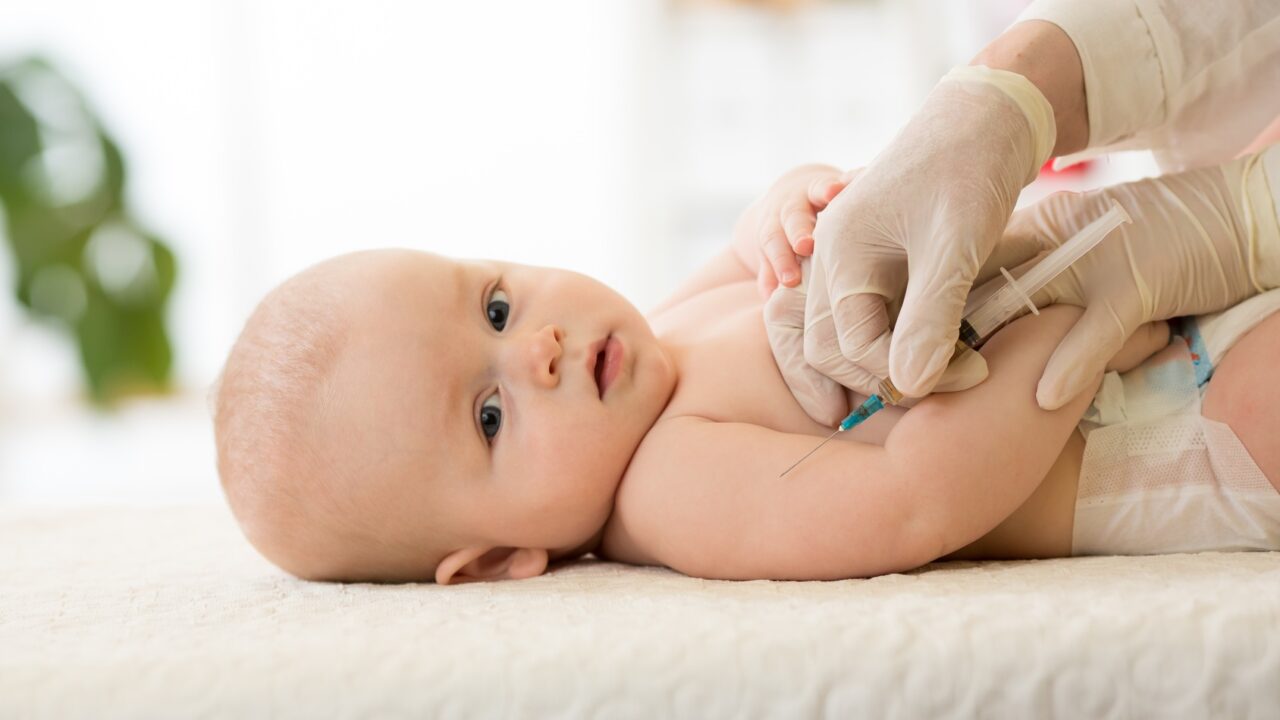 المغرب ..جدل واسع بسبب انقطاع لقاح الرضع “Pneumo1”