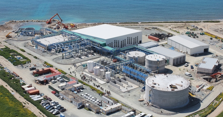 سياسة استراتيجية في إدارة الموارد المائية: المغرب سيوفر مياه الشرب المحلاة لـ60% من السكان بحلول سنة 2030