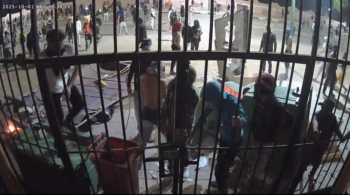 اقتحام مركز الدرك بالقليعة.. الفرقة الوطنية تدشن حملة واسعة لاعتقال المتورطين