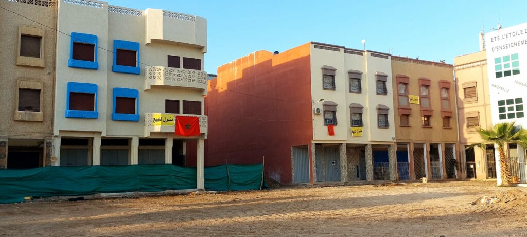 إنزكان : ساكنة تراسل السلطات بشأن جودة الأشغال بساحة النصر