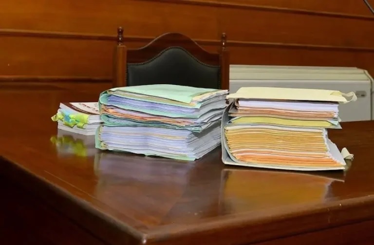 عملية افتحاص واسعة تكشف شبهات تلاعب في صفقات عمومية