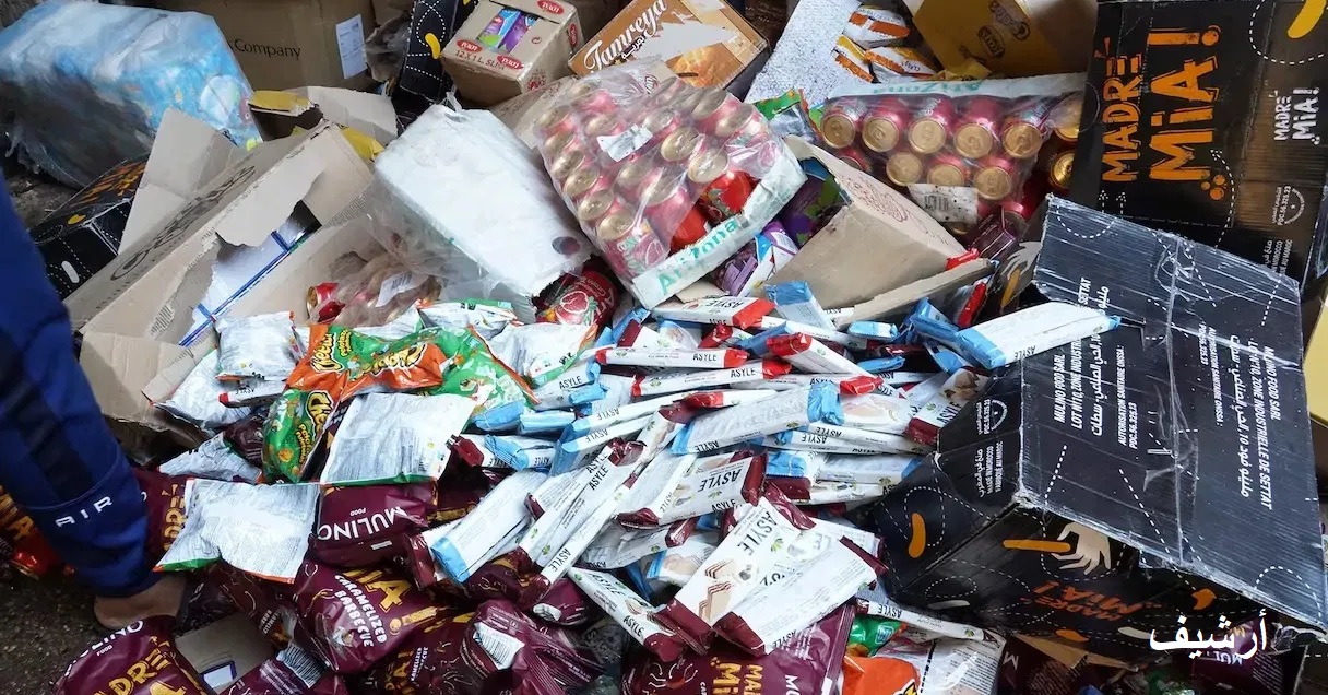 اليقظة تمنع كارثة صحية: مداهمة مستودع سري بـ سيدي بيبي يكشف عن طن و600 كيلوغرام من المواد الغذائية الفاسدة