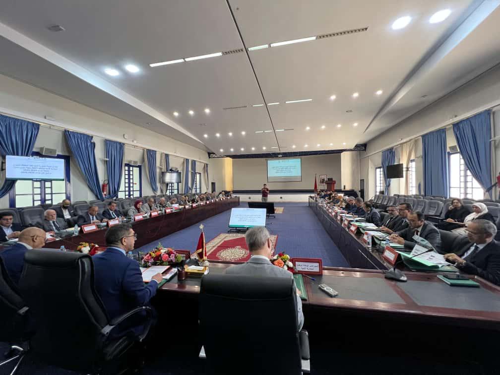 والي جهة سوس ماسة يترأس اجتماع اللجنة الجهوية لتتبع تنفيذ المخطط الجهوي لمحاربة الأمية 2023-2027