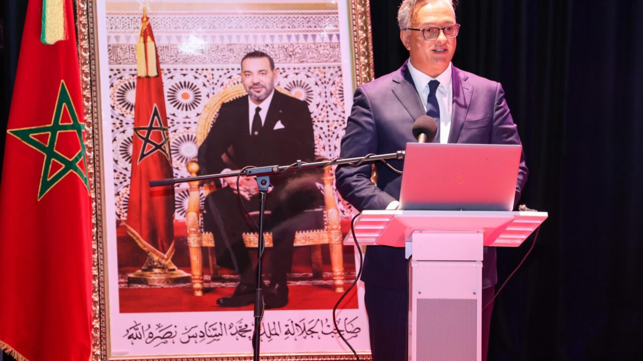 طانطان.. اتفاقية لإحداث مصنع لإنتاج البوليسيلسيوم باستثمار يناهز 8 ملايير درهم