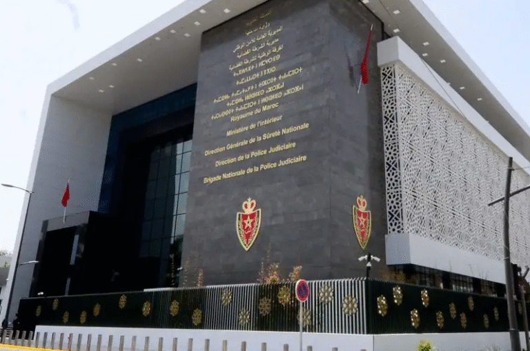 الفرقة الوطنية للشرطة القضائية تشرع في التحقيق في قضية “طحن الورق مع الدقيق”