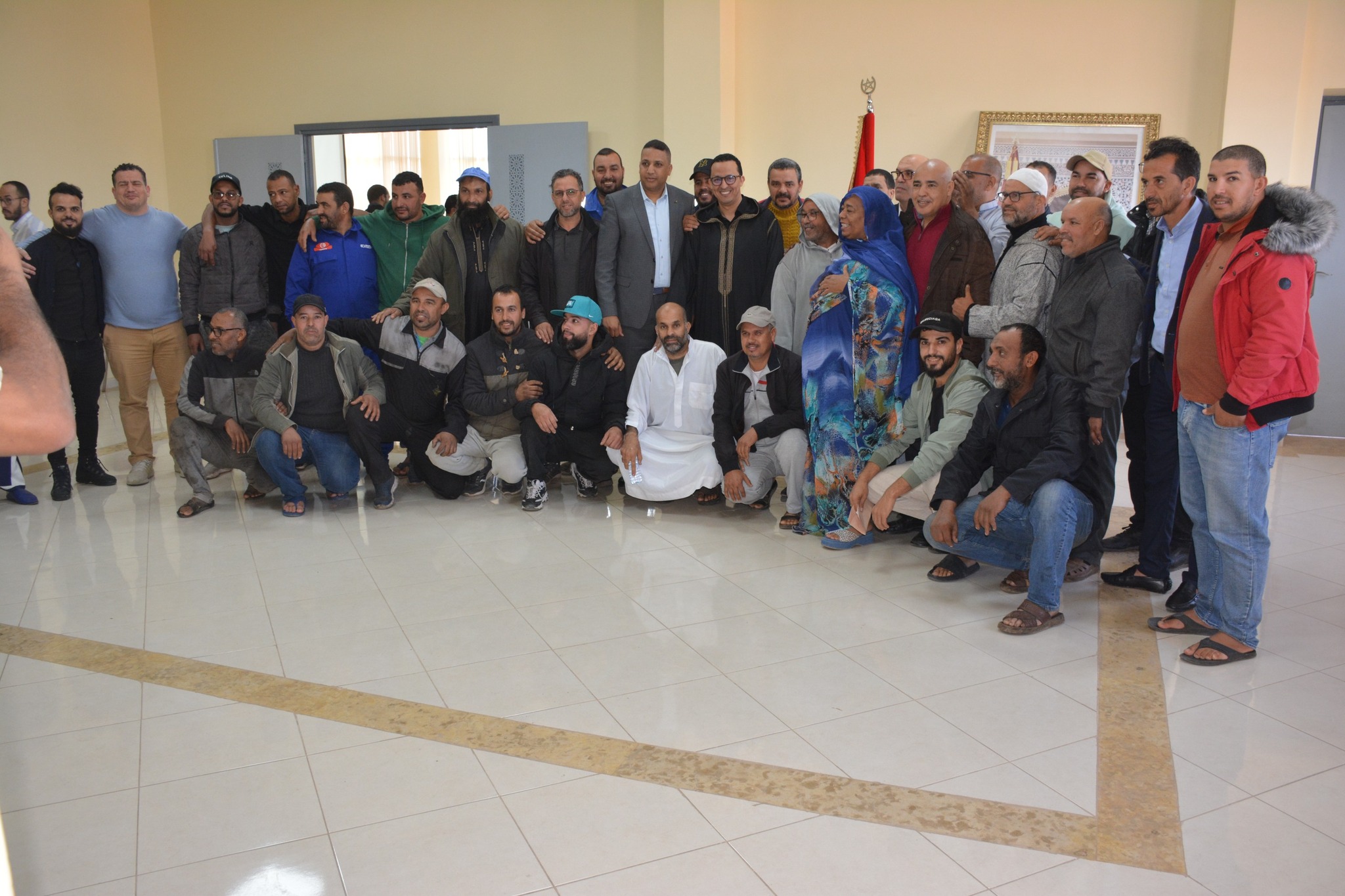 المجلس الجماعي لأيت ملول يصادق على اتفاقيات رياضية ويعطي انطلاقة مشروع منطقة الأنشطة الحرفية بأزرّو