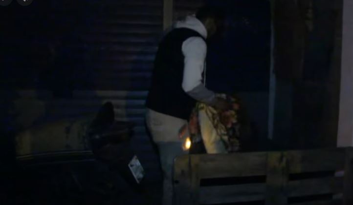 حملة لتوزيع البطانيات ببيوكرى… هل تكفي الإغاثة الموسمية لمواجهة التشرد؟