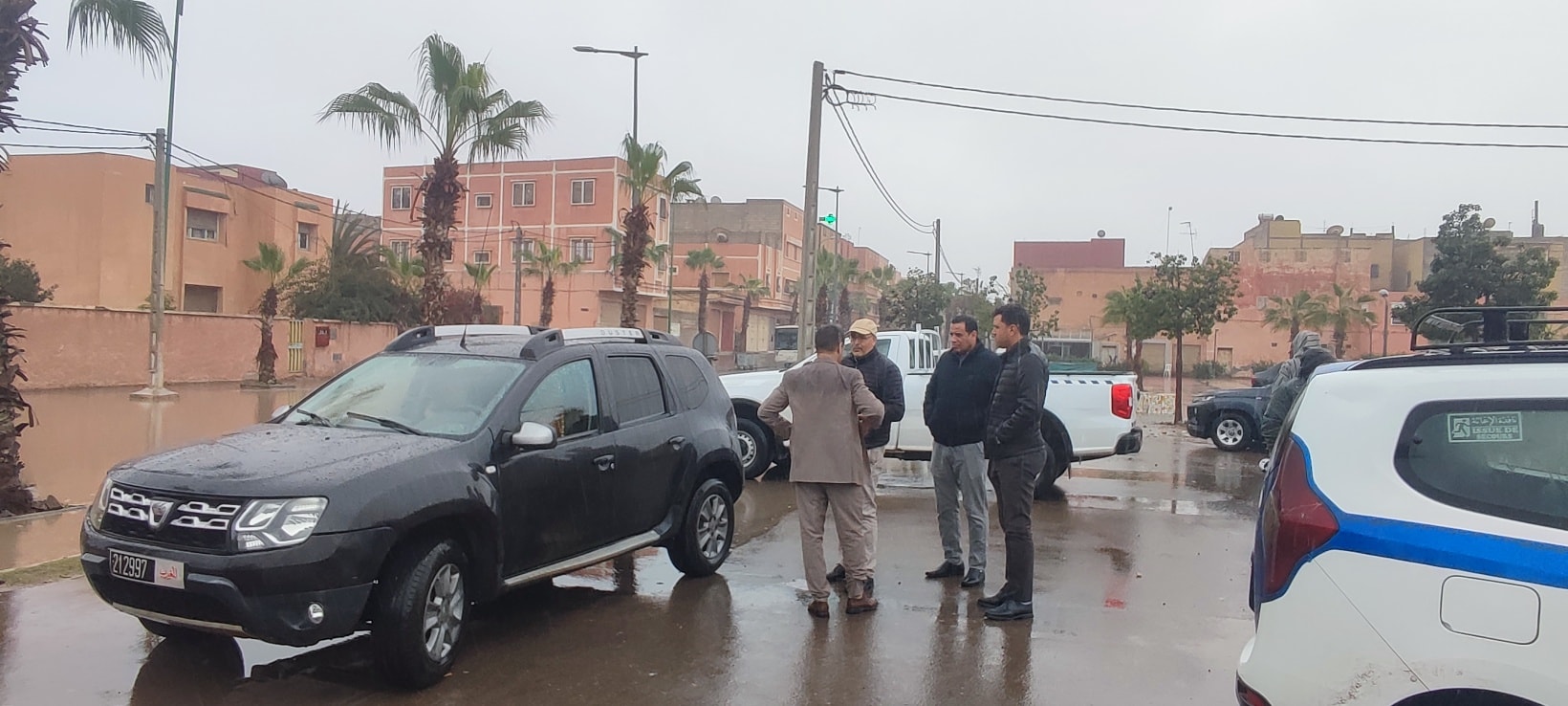 بيوكرى: استنفار جماعي لتصريف مياه الأمطار وإعادة حركة السير بشارع سيدي سعيد الشريف