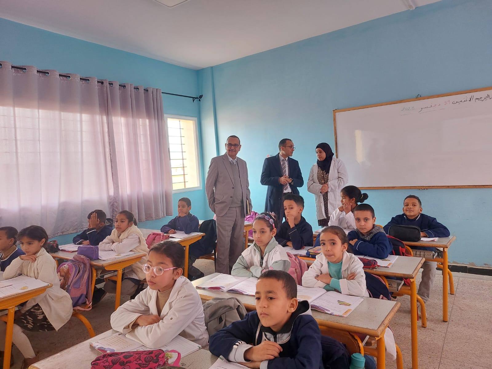 مدير الأكاديمية الجهوية للتربية والتكوين بجهة سوس ماسة يتفقد الأداء التربوي والإداري بمؤسسات تعليمية بإنزكان أيت ملول