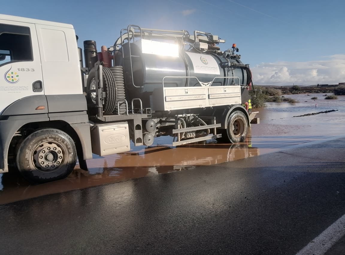 تدخلات ميدانية سريعة تؤمّن حركة السير بالطريق الوطنية رقم 1 بمنطقة المرس في اشتوكة آيت باها