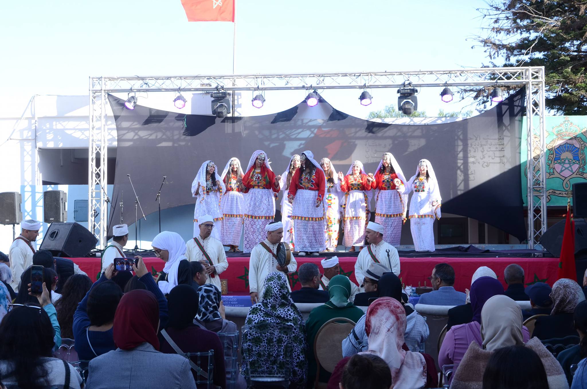 الثانوية التأهيلية عبد الكريم الخطابي بأكادير تحتفي بالمتفوقين في حفل التميز نصف السنوي