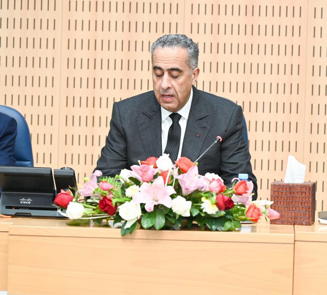 حموشي يشرف على مراسم توشيح 139 من أطر وموظفي مراقبة التراب الوطني بأوسمة ملكية سامية