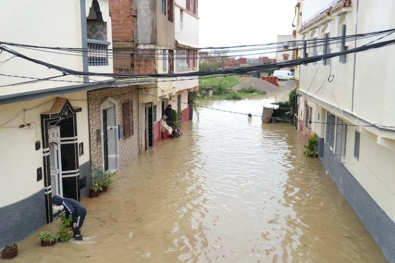دعم متضرري الفيضانات: 6 آلاف درهم للأسر و15 ألفا للإصلاح و140 ألفا لإعادة البناء